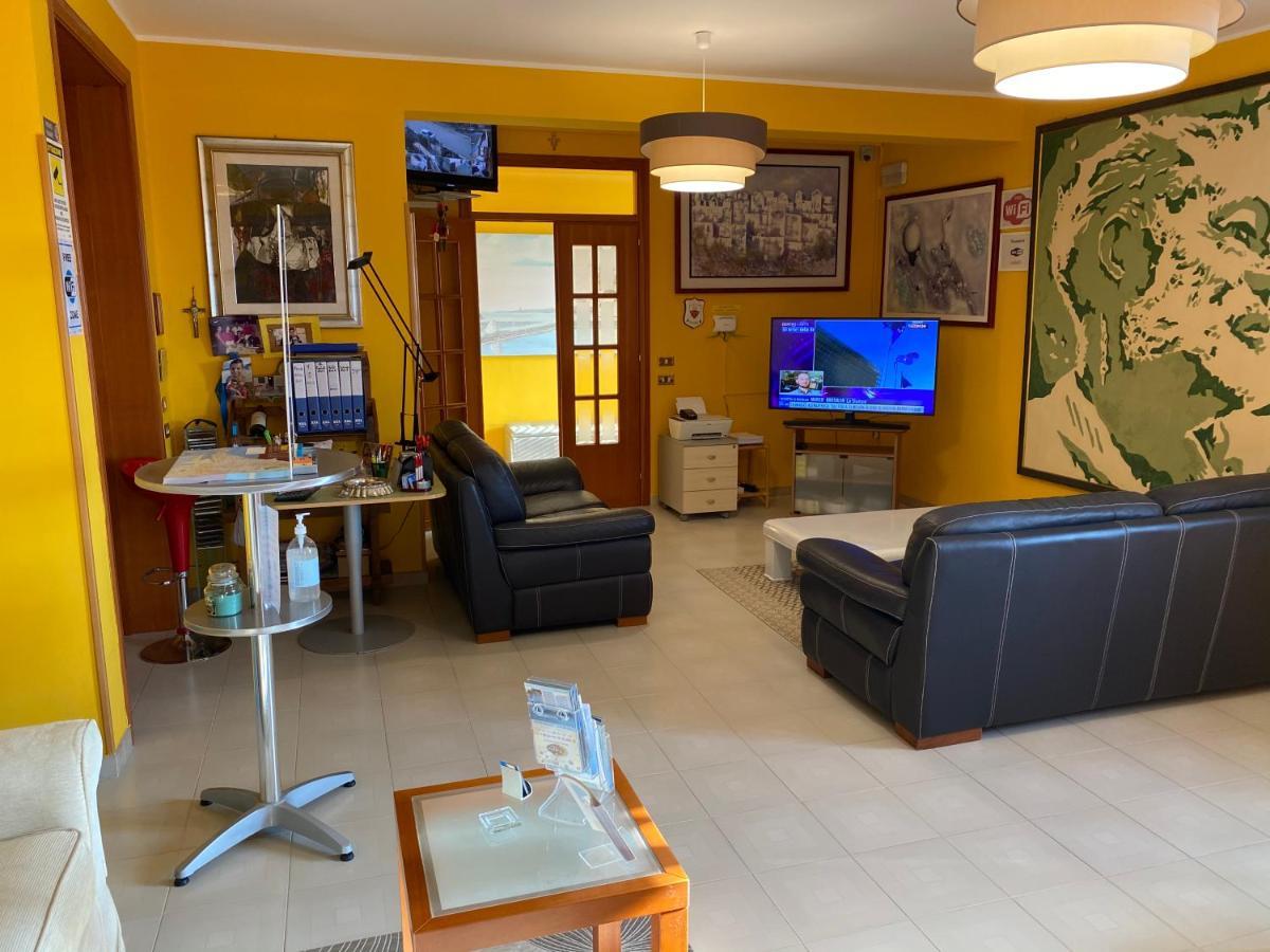 Orlando Vacanze Bed & Breakfast 3*